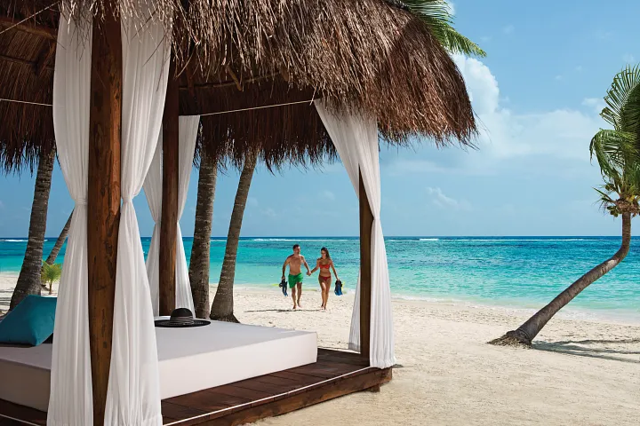 secrets-akumal-beach-cabana-daybed-ocean-view