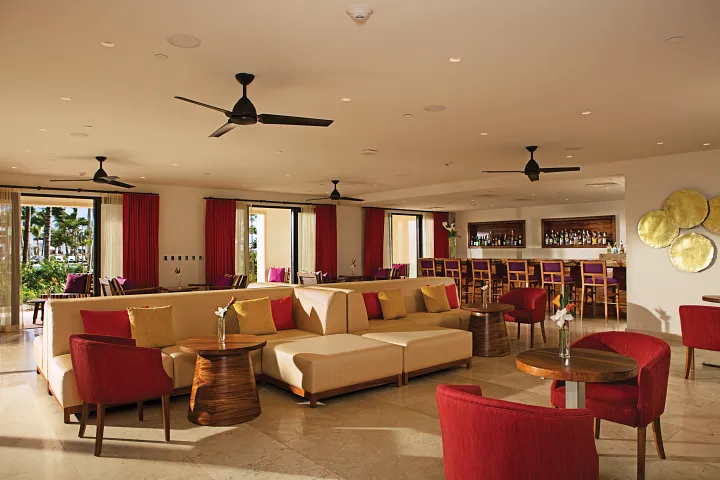 secrets-akumal-preferred-club-lounge-bar